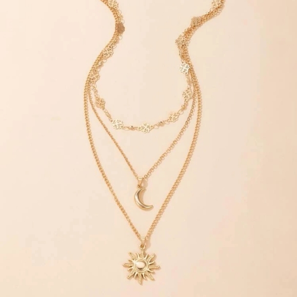 *Hannah* Sun and Moon Necklace - Picture 2 of 4